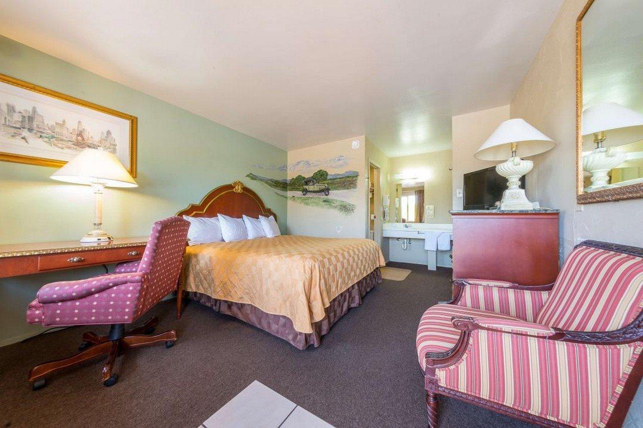 Americas Best Value Inn - Legend'S Inn Junction Eksteriør billede